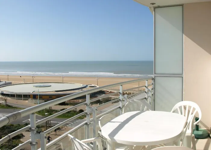 Agreable Pour 6 Pers, Balcon A 50m De La - Fr-1-323-308 *