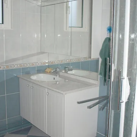 Apartmán Agreable Pour 6 Pers, Balcon A 50m De La - Fr-1-323-308 *