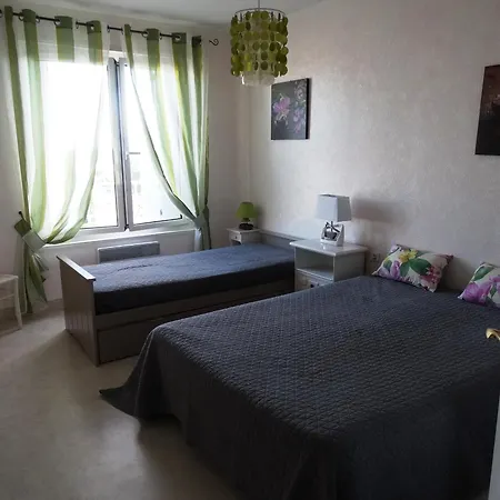 Apartment Bel Renove A 50m De La Pour 6 Personnes, Balcon, Parking - Fr-1-323-308 Saint-Jean-de-Monts