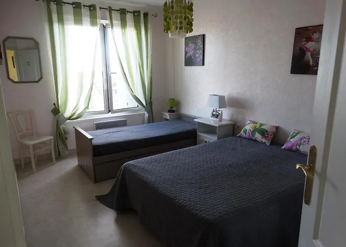 Appartement Confortable Avec Balcon à 50m De La Pour 6 Personnes - Fr-1-323-308 Saint-Jean-de-Monts